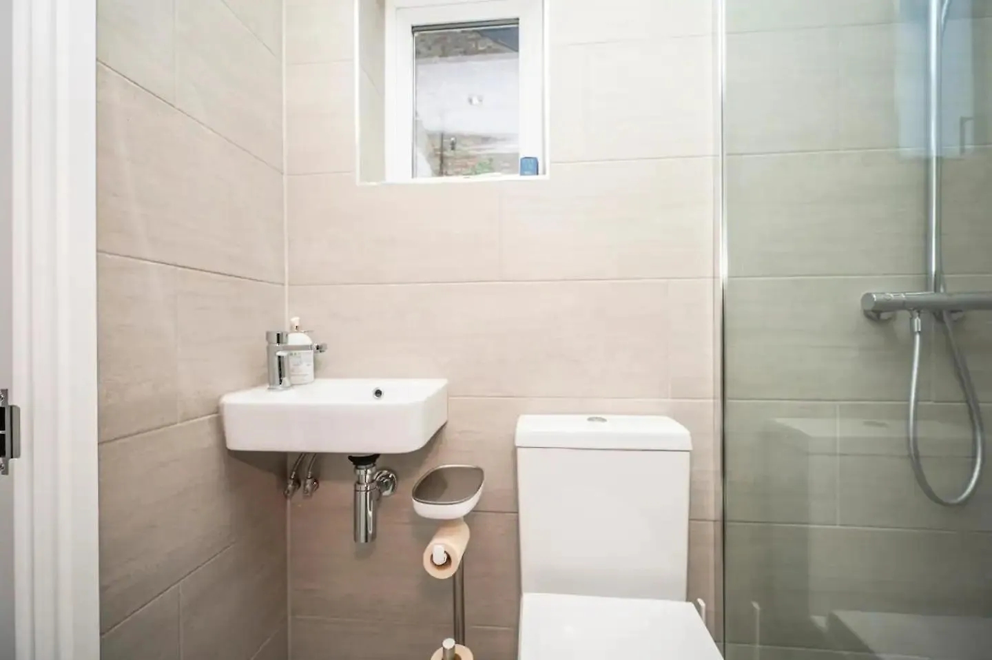 Pass The Keys Large Period House With Garden Near Peckham London Villa Holiday home