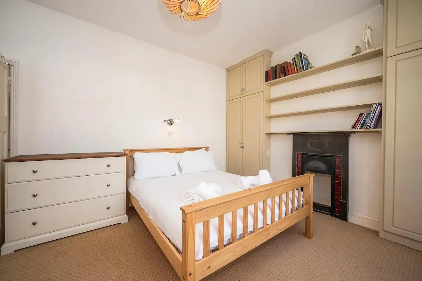 Holiday home Pass The Keys Large Period House With Garden Near Peckham London Villa